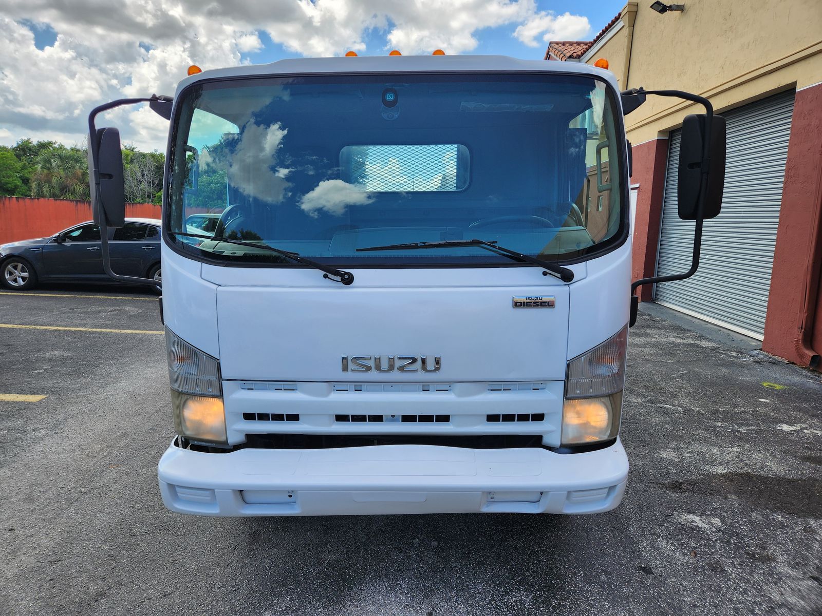 🚛 La Historia de Isuzu: De Japón al Liderazgo en el Transporte Comercial de EE.UU. 🌎