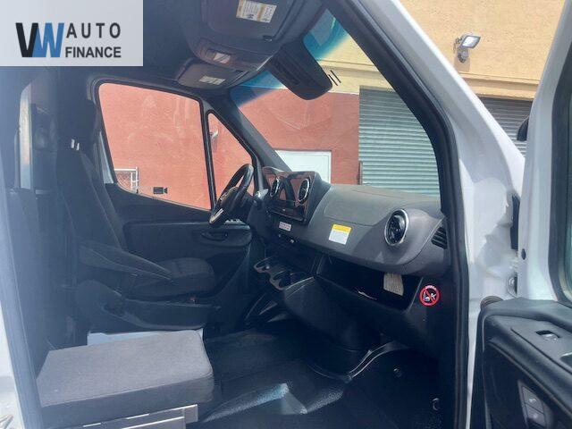 Mercedes-Benz Sprinter 2500 Base  '2019