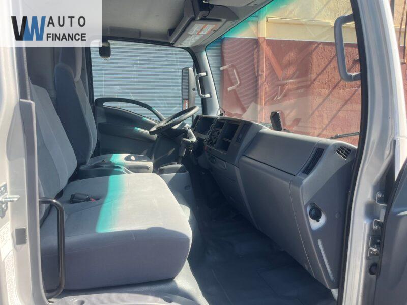 Isuzu NRR  '2019