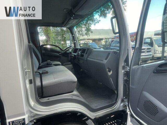 Isuzu NRR  '2019