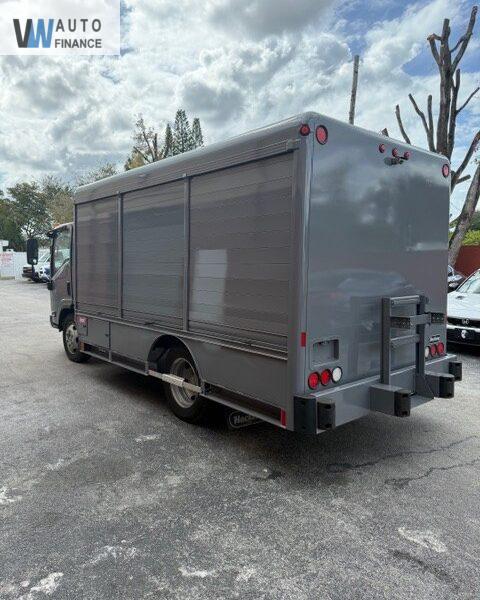 Isuzu NRR  '2018