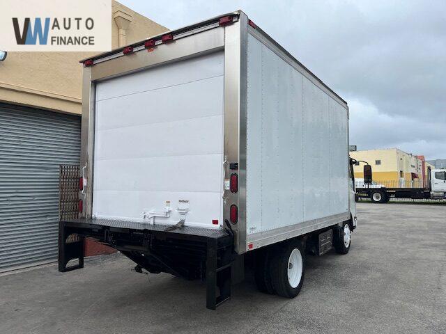 Isuzu Pickup Base  '2012