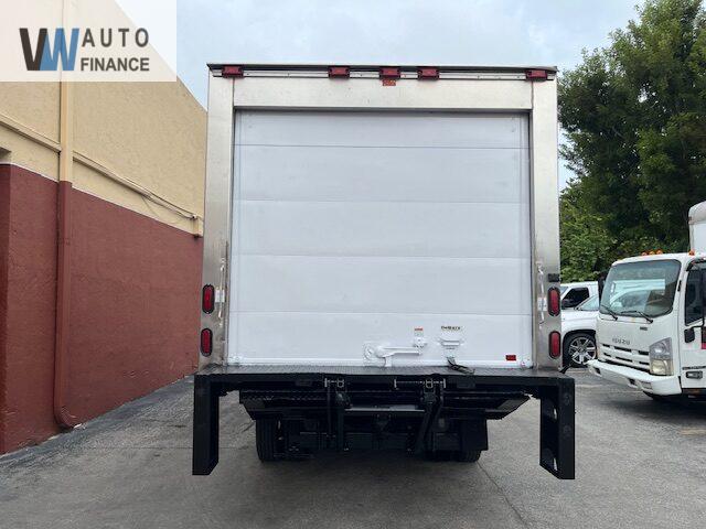 Isuzu Pickup Base  '2012