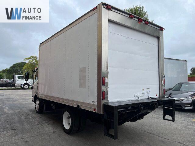Isuzu Pickup Base  '2012