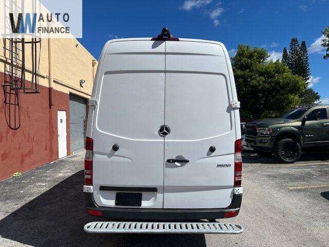 Mercedes-Benz Sprinter 2500 Base  '2016