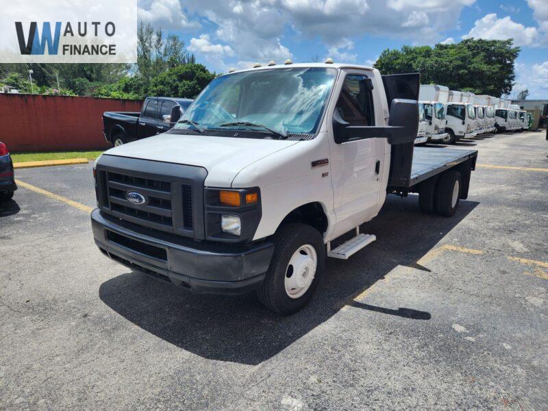 Ford E-450 Base  '2011