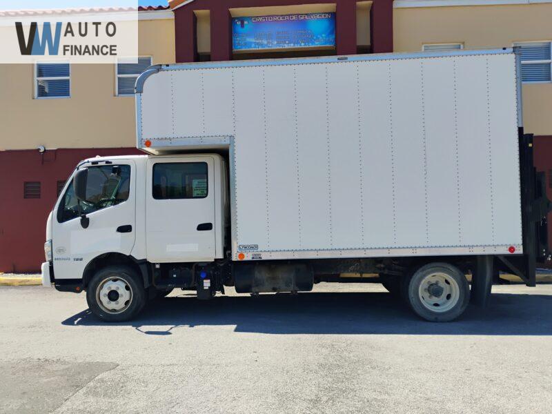Hino 195  '2020