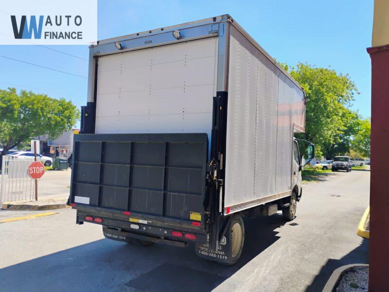 Hino 195  '2020